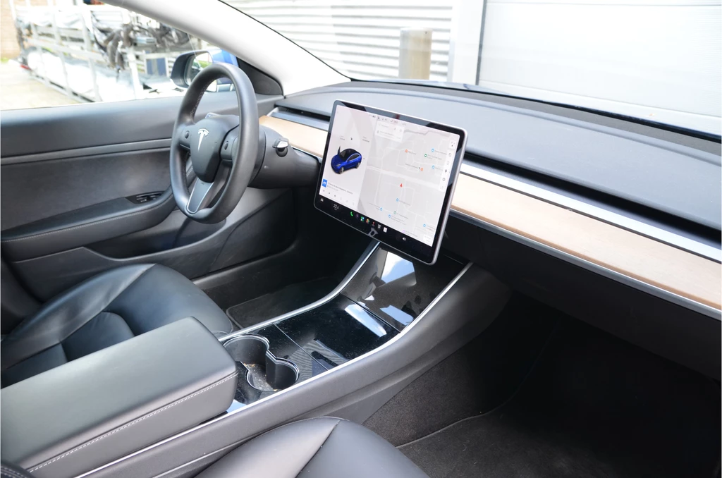 Tesla Model 3 – foto 10