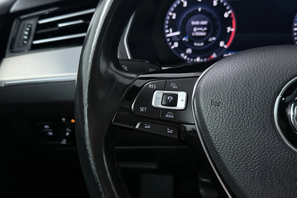 Volkswagen Passat – foto 15