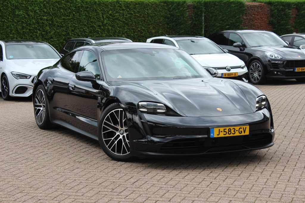 Porsche Taycan – foto 6