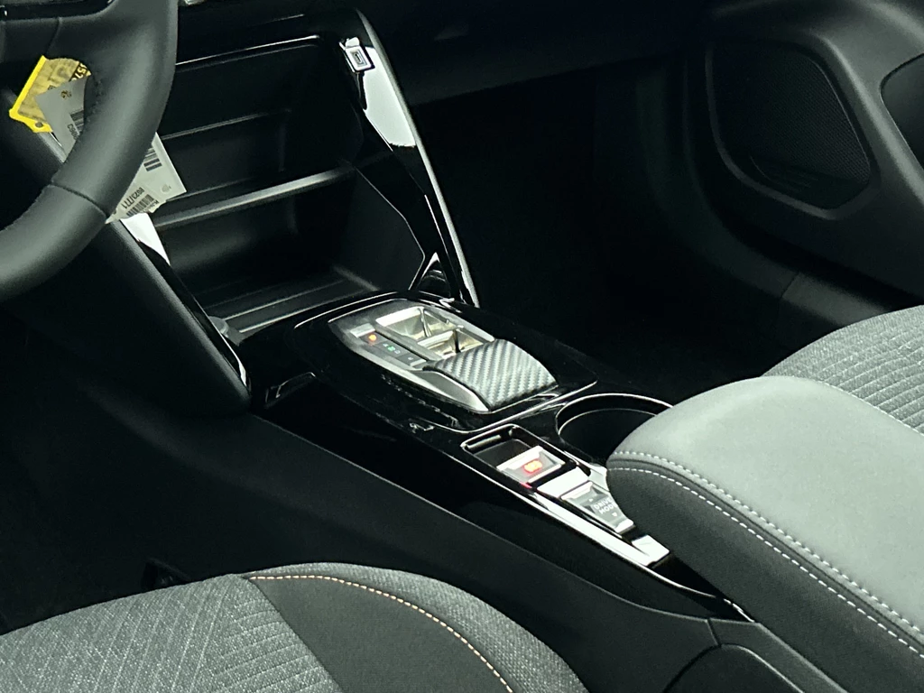 Peugeot e-2008 – foto 27