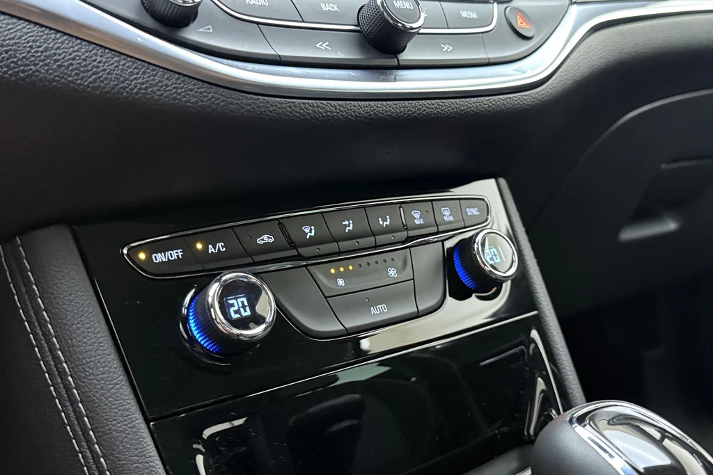 Opel Astra – foto 29