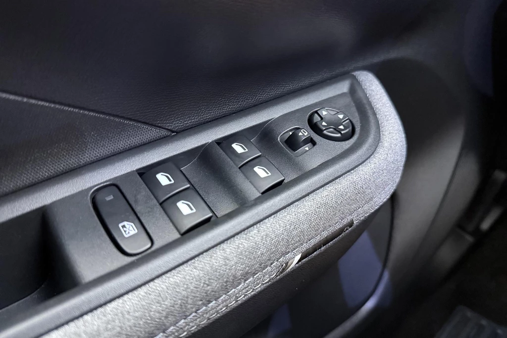 Opel Frontera – foto 18