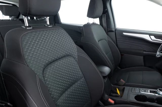Ford Kuga – thumbnail 9