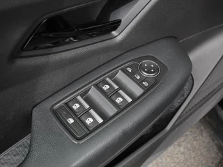 Renault Megane E-Tech – thumbnail 25