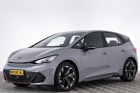 CUPRA Born Adrenalin 62 kWh | NAVI | Full LED | ECC | VELGEN | SOH 93,88% |