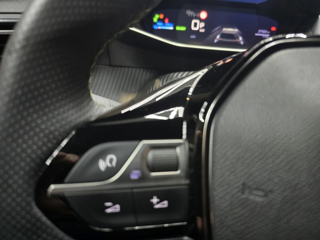 Peugeot e-2008 – foto 16