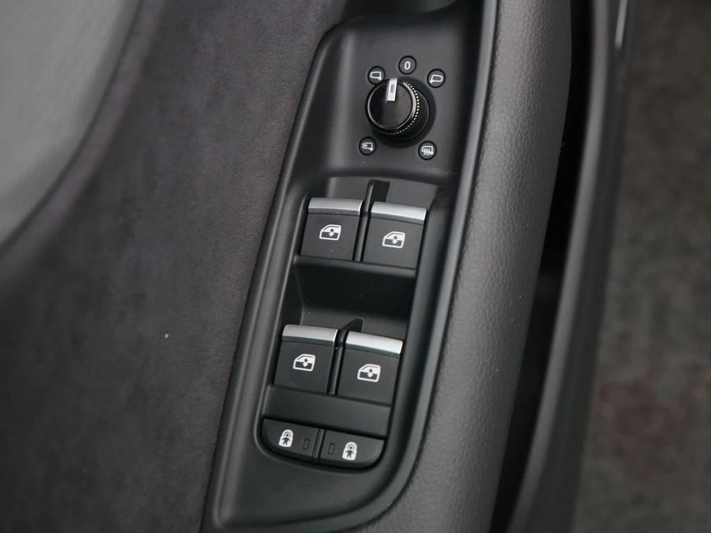 Audi Q8 – foto 22