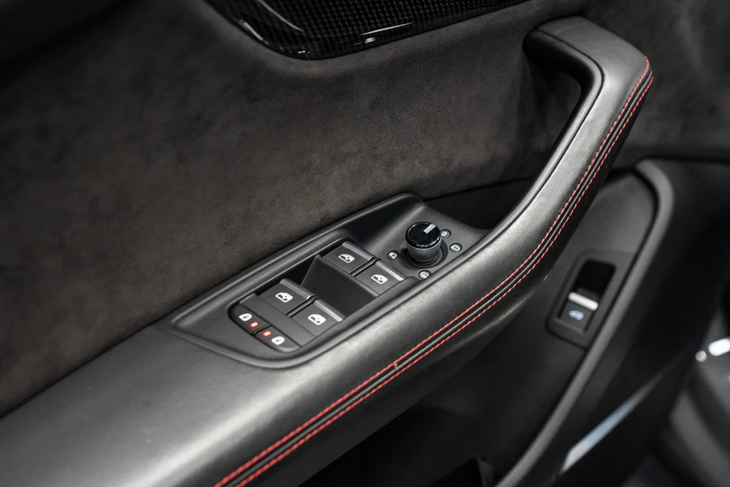 Audi SQ8 – foto 12