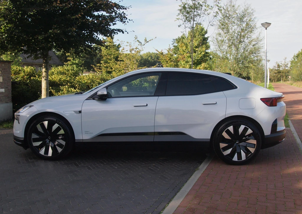 Polestar 4 – foto 2