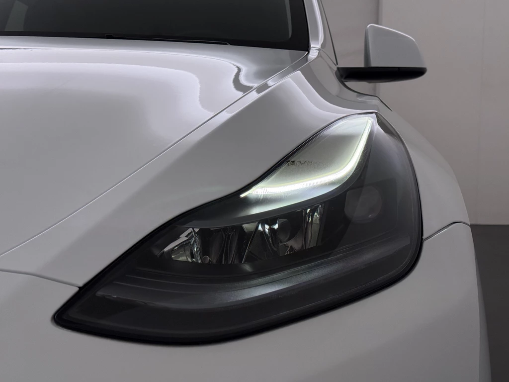 Tesla Model Y – foto 32
