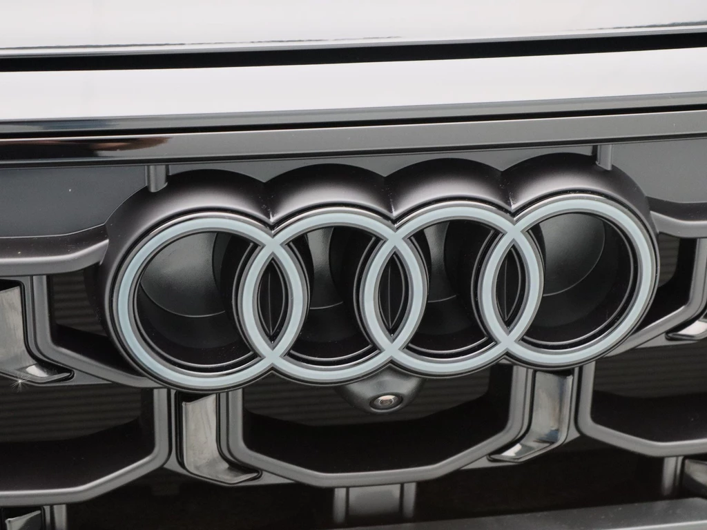 Audi Q8 – foto 14