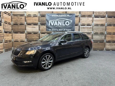 Skoda Octavia Combi 1.6 TDI Greentech Style Business Navi Clima Trekhaak Camera 17"LM