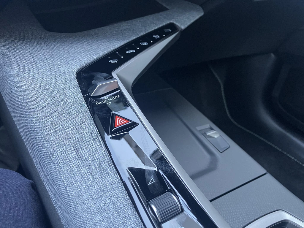 Peugeot e-3008 – foto 13