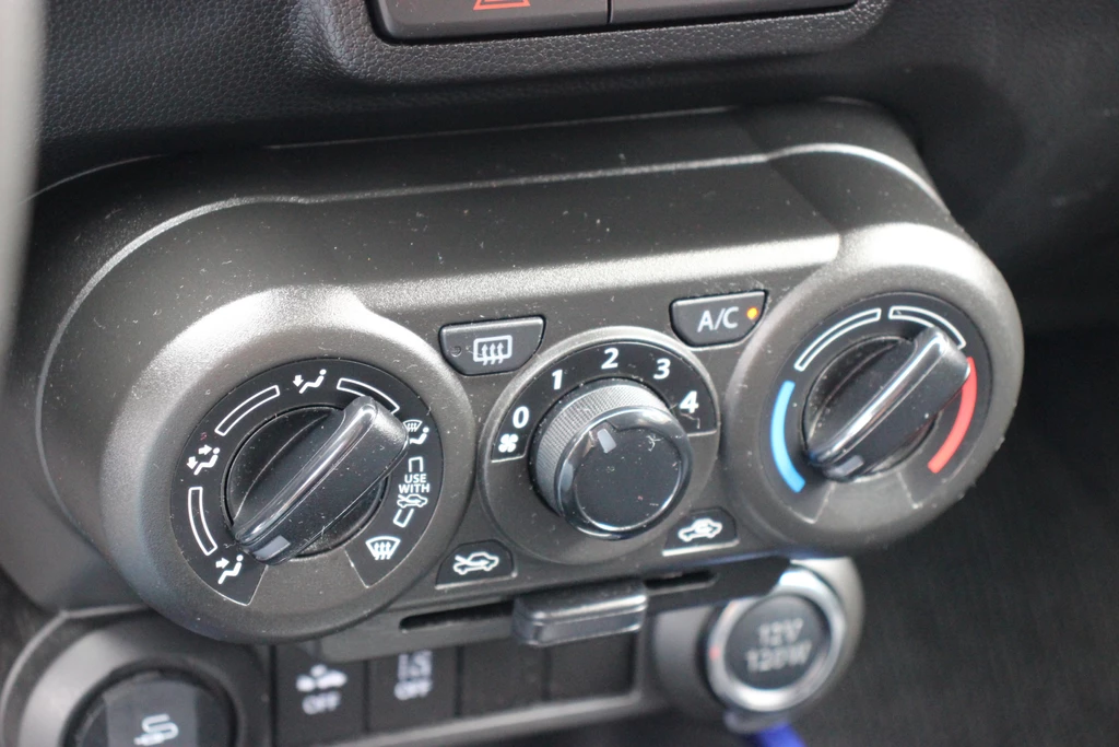Suzuki Ignis – foto 16
