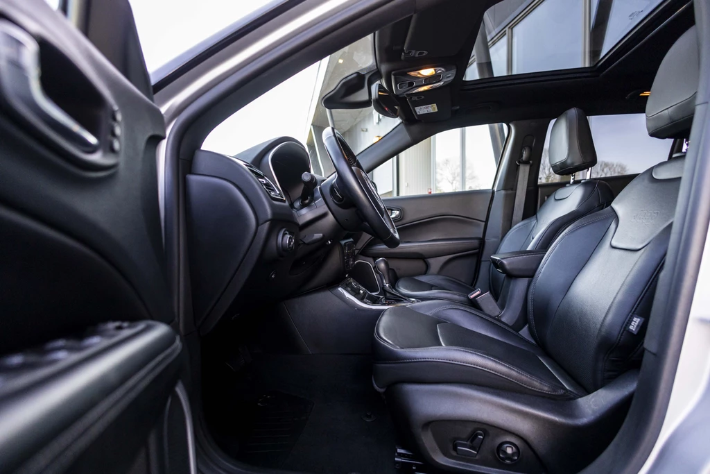 Jeep Compass – foto 14