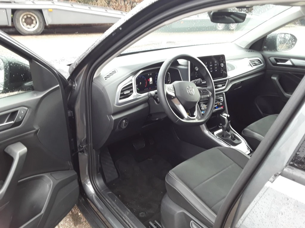 Volkswagen T-Roc – foto 7