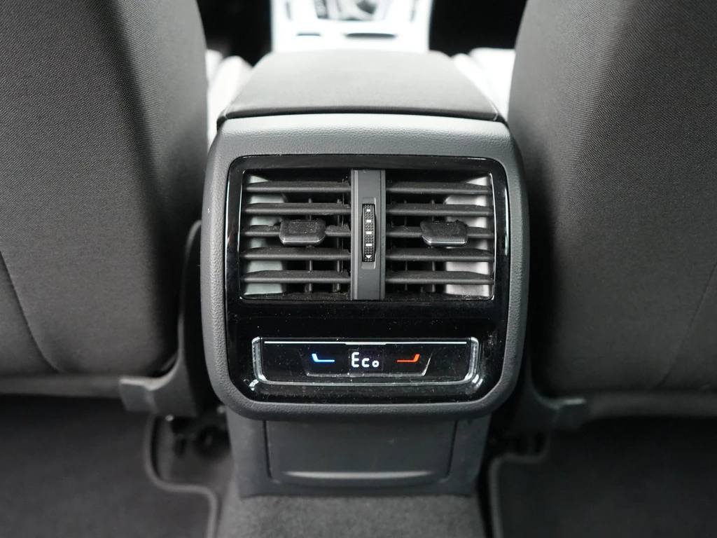 Volkswagen Passat – foto 45