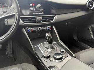 Alfa Romeo Giulia – thumbnail 21