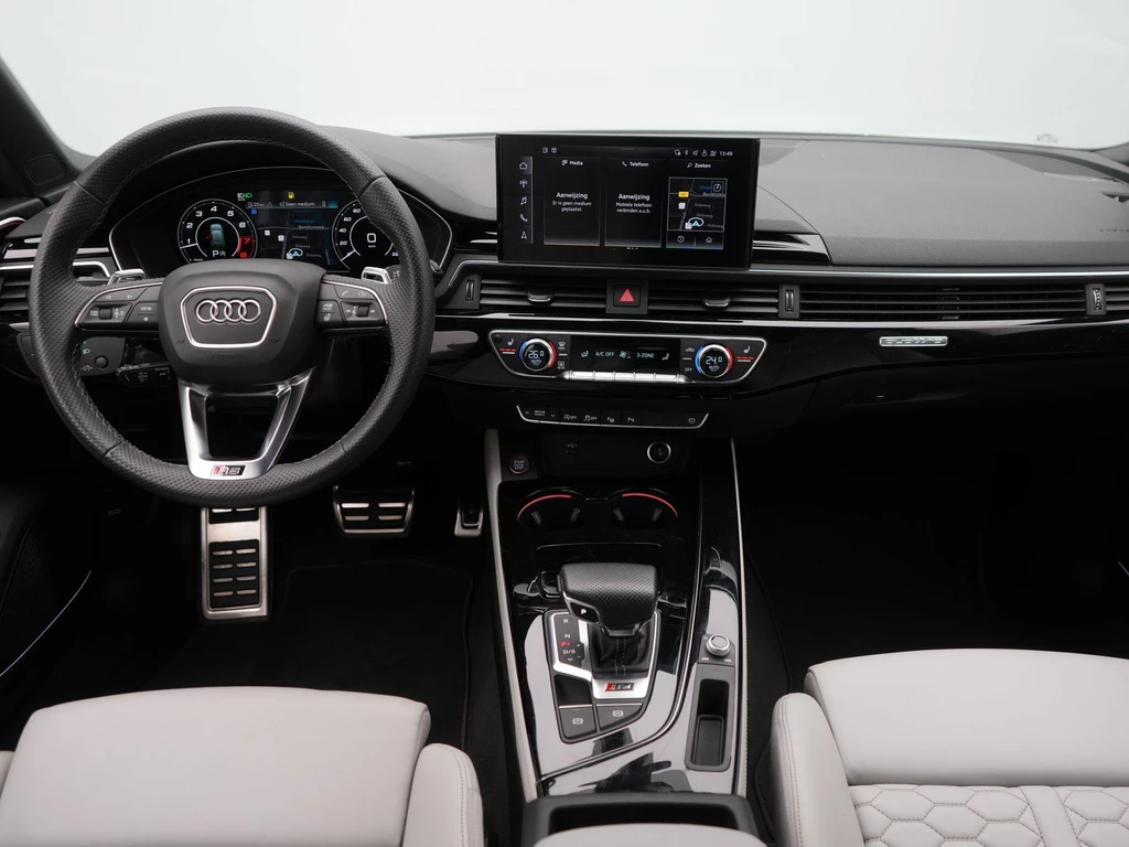 Audi RS4 – foto 12