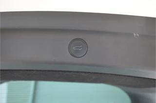 Tesla Model Y – thumbnail 32