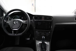 Volkswagen e-Golf – thumbnail 13