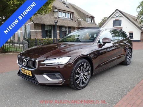 Volvo V60 T6 Recharge AWD 84%SOH HEADUP / H&K / PANODAK /  ACC / KEYLESS / 360* / TREKHAAK