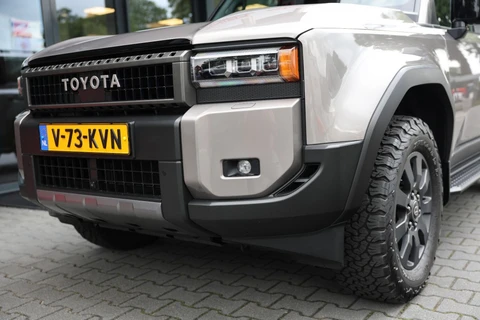 Toyota Land Cruiser Landcruiser 250 2.8 D-4D 5DRS ELEGANCE A/T VAN