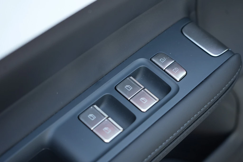 Polestar 4 – foto 24