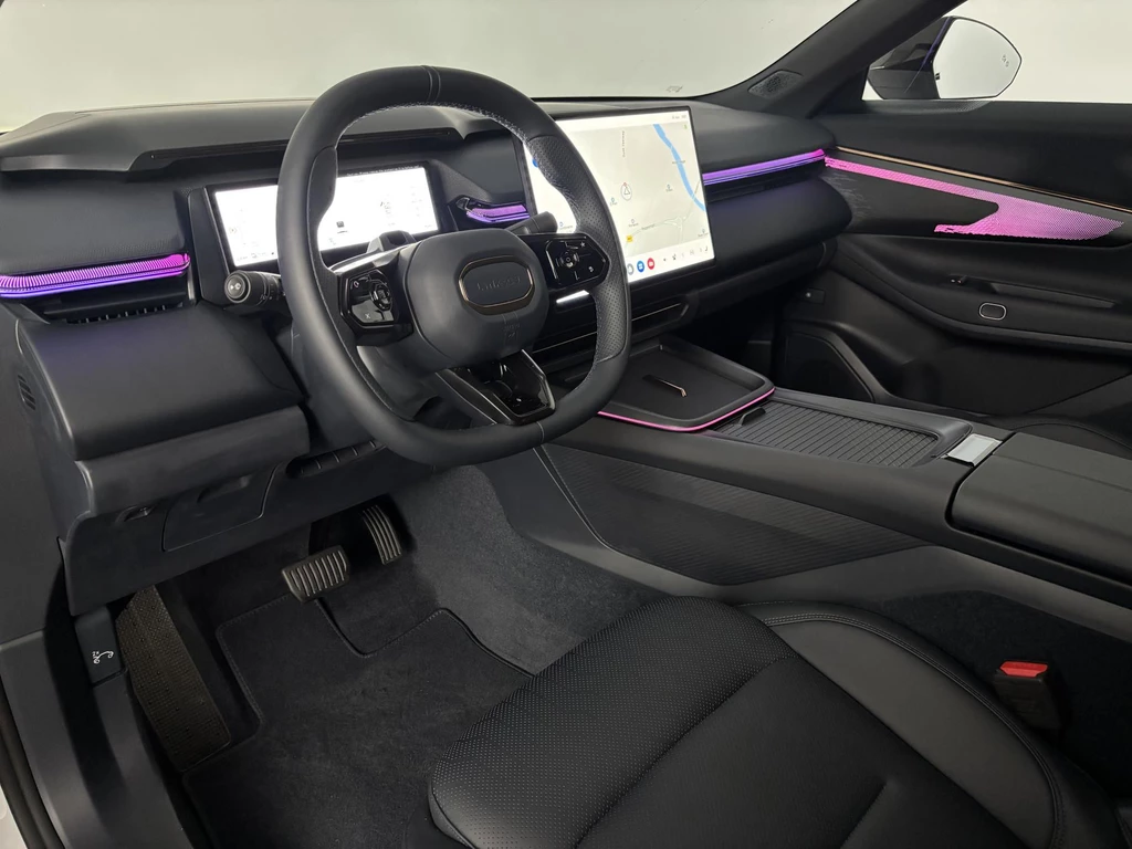 Lynk & Co 08 – foto 10