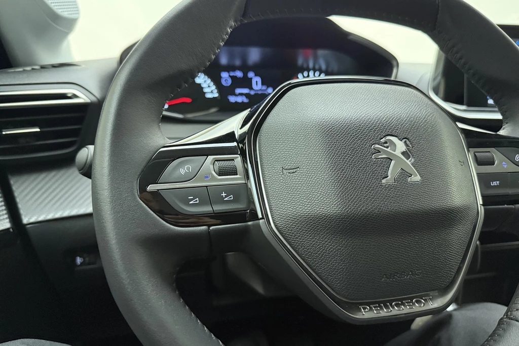 Peugeot 208 – foto 16