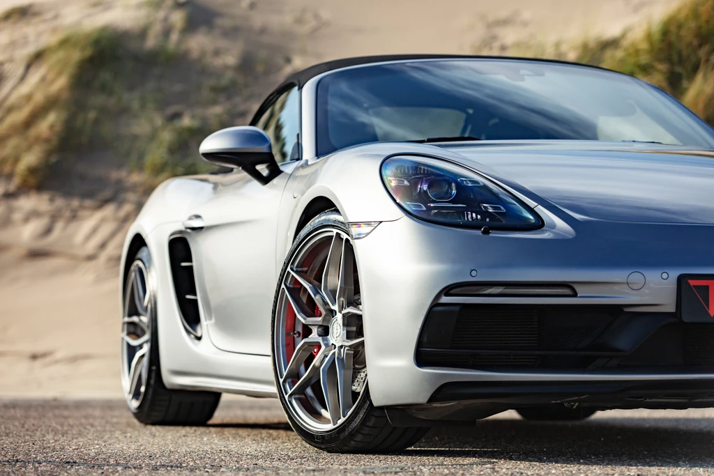 Porsche 718 – foto 17