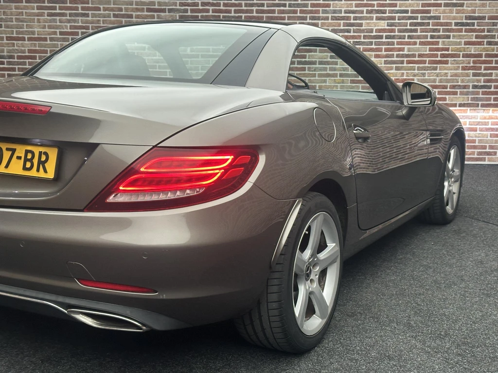 Mercedes-Benz SLC – foto 9