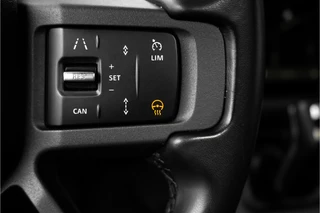 Land Rover Defender – thumbnail 25