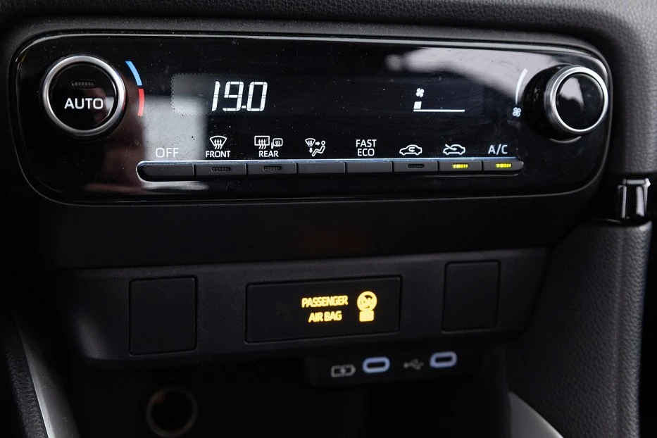 Toyota Yaris – foto 13