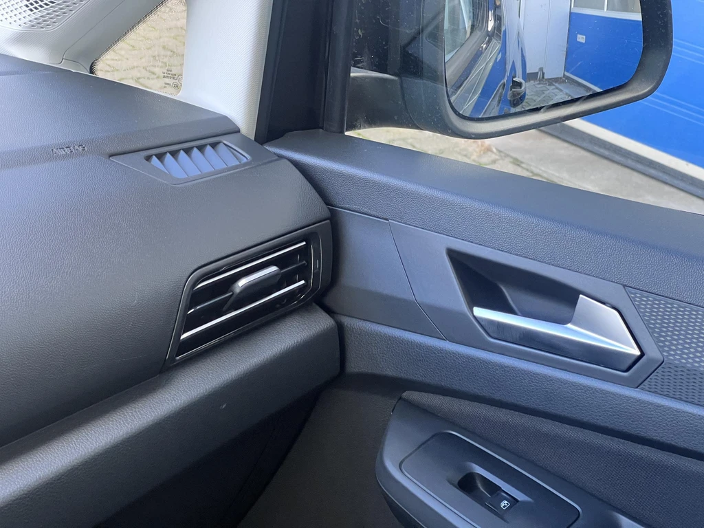 Ford Tourneo Connect – foto 32