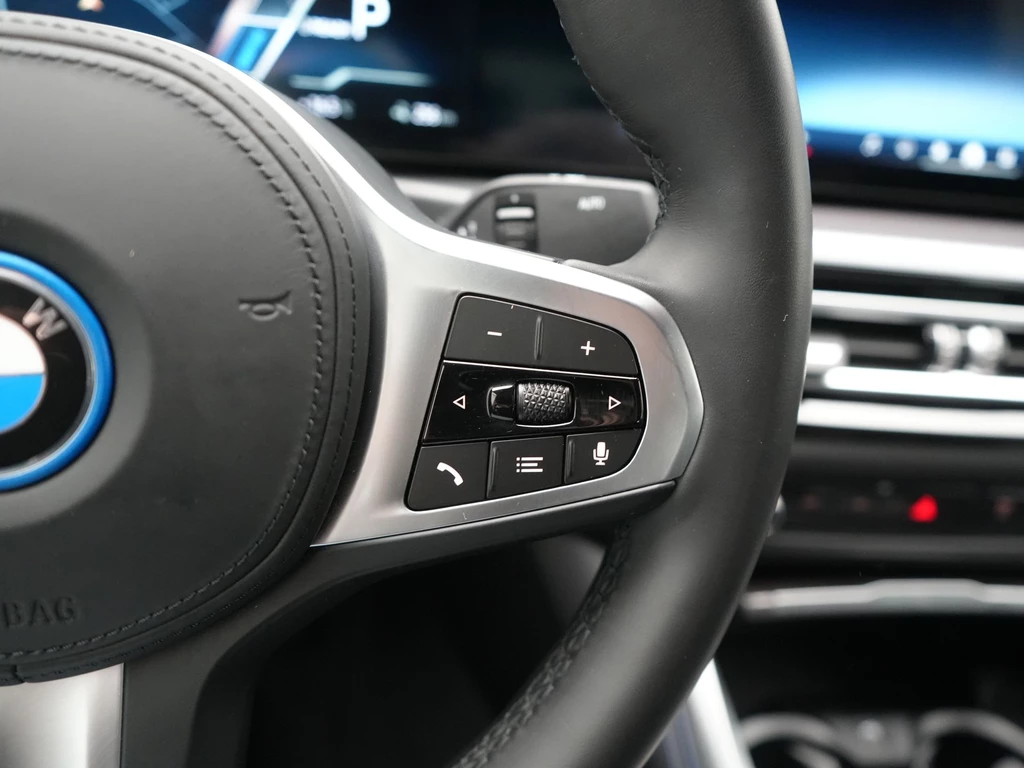 BMW i4 – foto 26