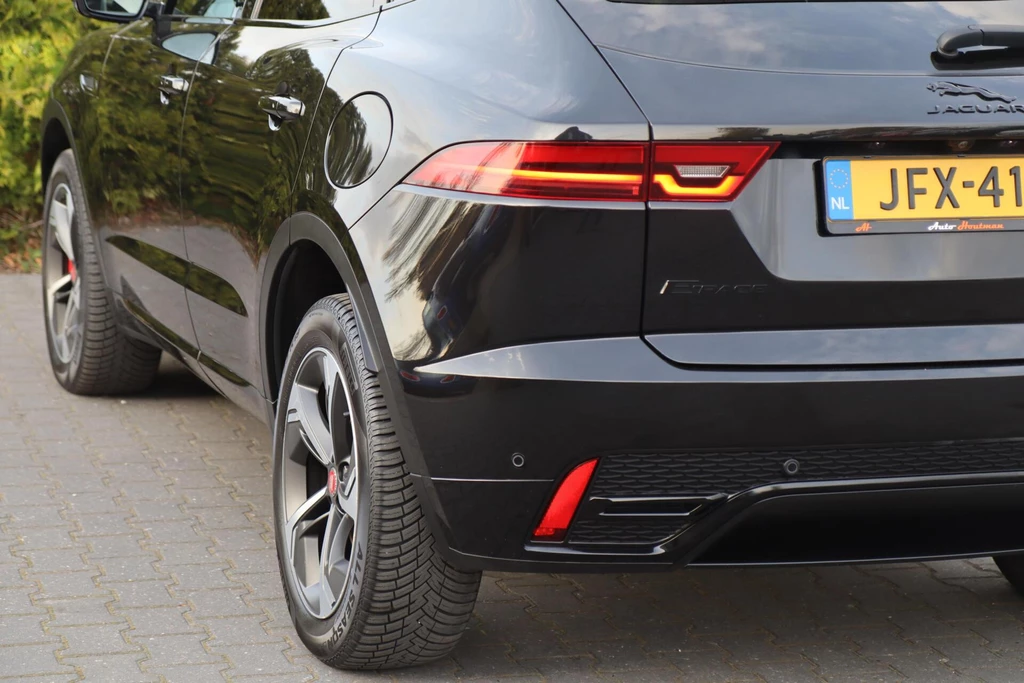 Jaguar E-PACE – foto 6