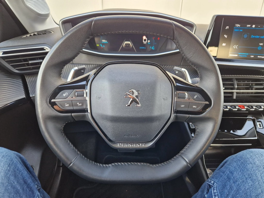 Peugeot 208 – foto 16