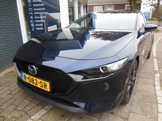 Mazda 3 – thumbnail 1