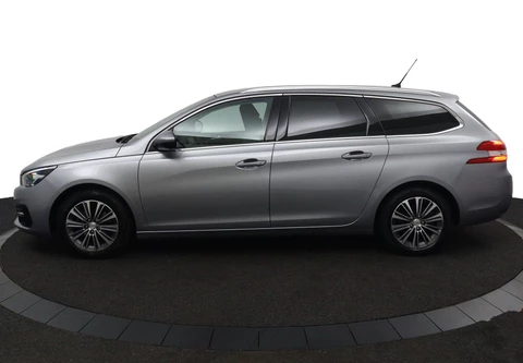 Peugeot 308 SW 1.2 Allure*ECC*ACC*NAVI*CAM*CARPLAY*
