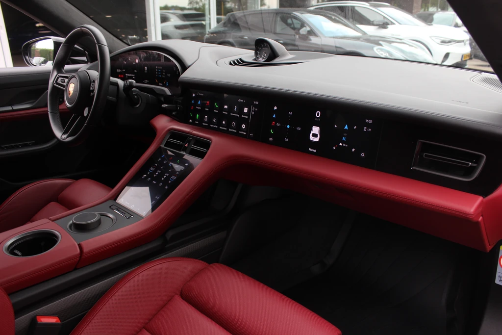 Porsche Taycan – foto 16