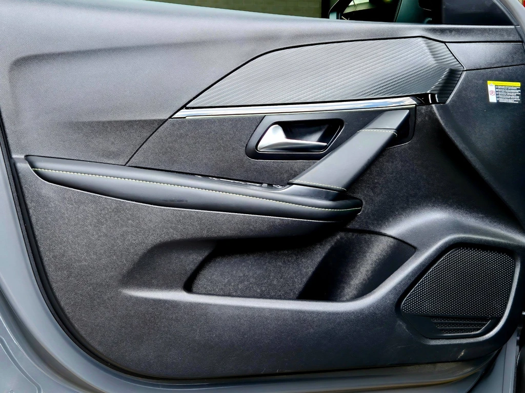 Peugeot 208 – foto 39