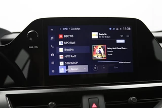 Lexus UX – thumbnail 37