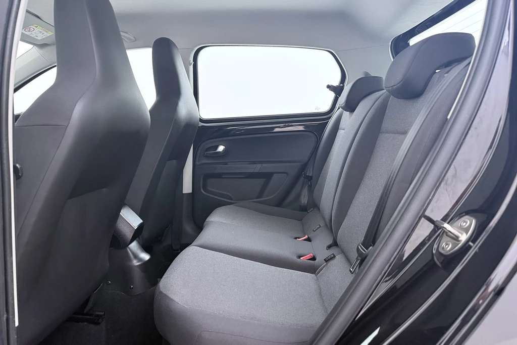 Volkswagen up! – foto 21