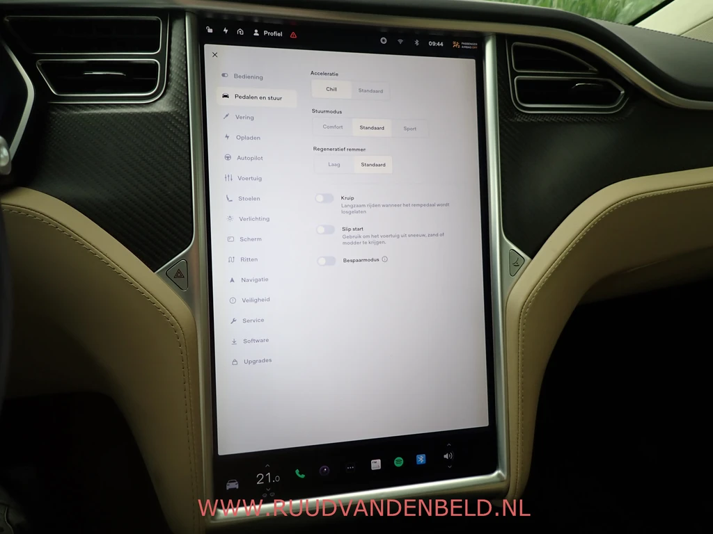 Tesla Model X – foto 24