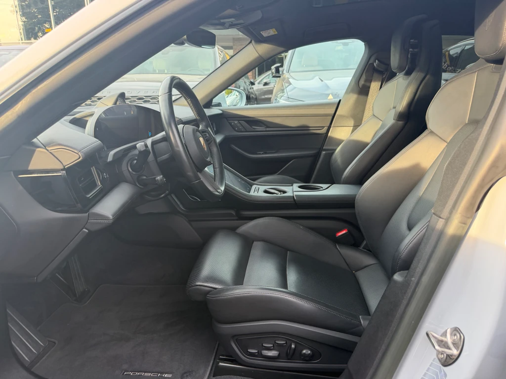 Porsche Taycan – foto 6