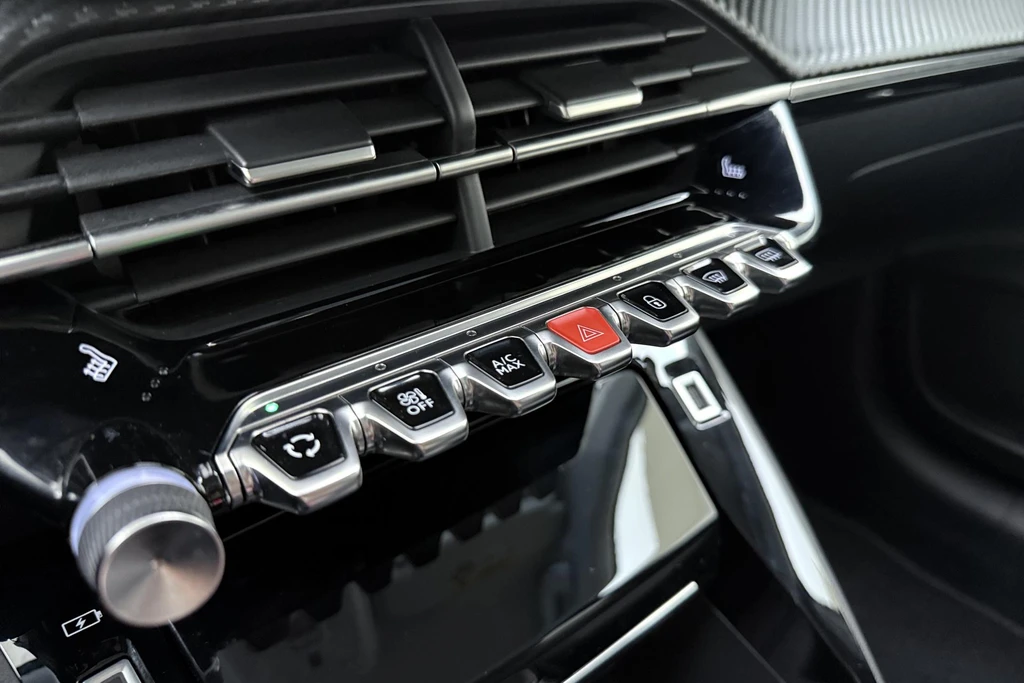 Peugeot 208 – foto 23
