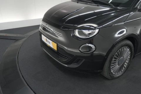 Fiat 500 Icon 42 kWh | SOH 95,7% | Convenience Pack | Camera | Dodehoekdetectie