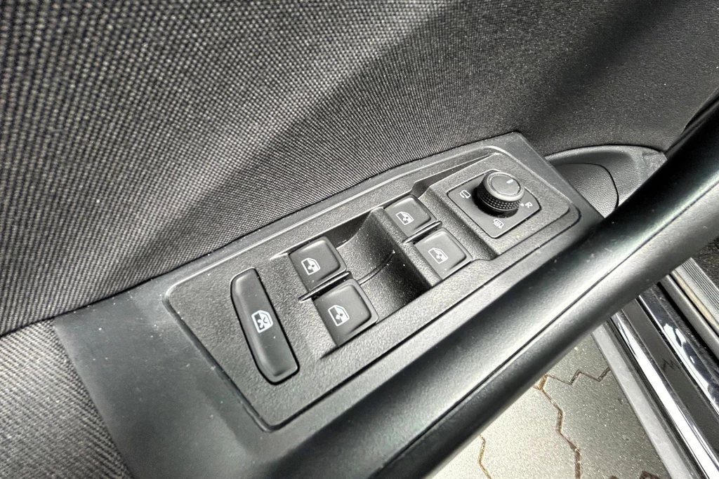 Volkswagen T-Roc – foto 10