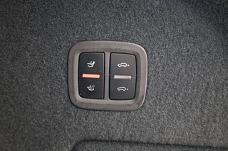 Porsche Cayenne – thumbnail 76
